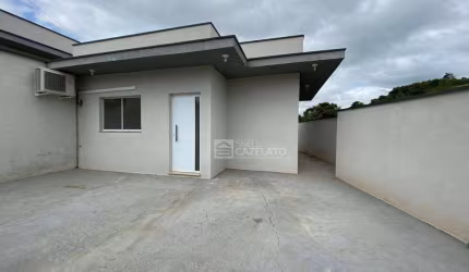 Casa com 2 dormitórios à venda, 69 m² por R$ 430.000,00 - Centro - Bom Jesus dos Perdões/SP
