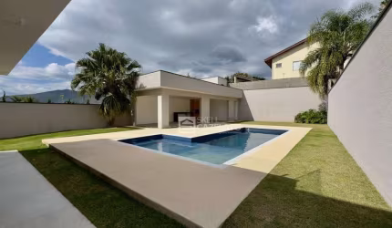Sobrado com 3 Suítes para alugar, 335 m² por R$ 13.900/mês - Vila Giglio - Atibaia/SP