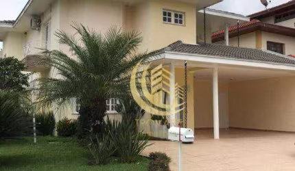 Sobrado com 4 dormitórios à venda, 300 m² por R$ 1.750.000,00 - Condomínio Village Taubaté - Taubaté/SP