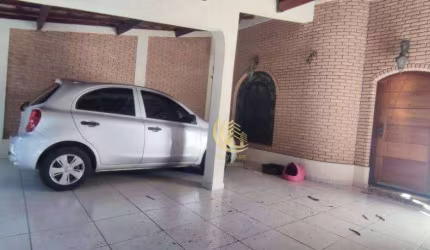 Casa com 4 dormitórios à venda, 201 m² por R$ 795.000,00 - Centro - Caçapava/SP