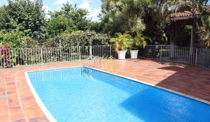 Casa à venda, 276 m² por R$ 950.000,00 - Vila São Geraldo - Taubaté/SP