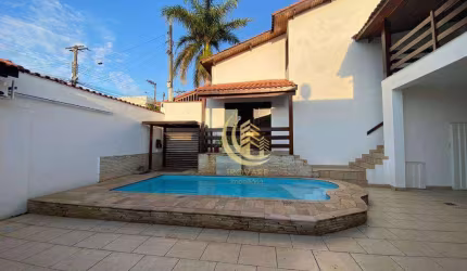 Sobrado com 4 dormitórios à venda, 228 m² por R$ 1.170.000,00 - Vila Paulista - Cruzeiro/SP