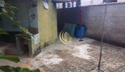 Casa com 2 dormitórios à venda, 90 m² por R$ 290.000,00 - Chácara do Visconde - Taubaté/SP