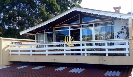 Casa com 3 dormitórios à venda, 262 m² por R$ 840.000,00 - V Cristina - Campos do Jordão/SP