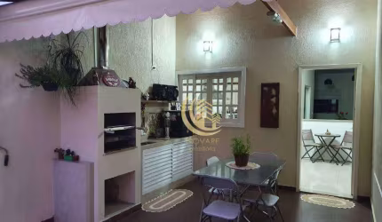 Casa com 4 dormitórios à venda, 190 m² por R$ 610.000,00 - Jardim Rosely - Pindamonhangaba/SP