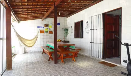 Casa para venda possui 145 metros quadrados com 3 quartos em - Barra de São/AL