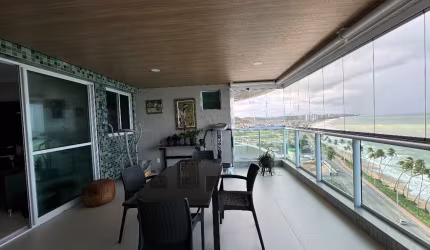 Lindo apto a beira mar no Riviera Del Mare, torre Genova em Maceió