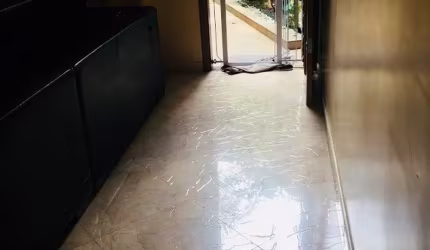 SOBRADO À VENDA!!!