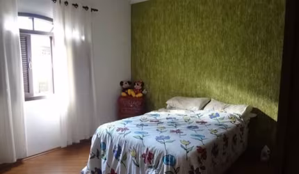 Sobrado a venda  com ótimo preço, 2 dorm. 2 vagas, aceita permuta em Santo André - Vila Luzita