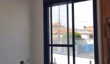 Casa nova com material de primeira  a venda no Parque São Lucas