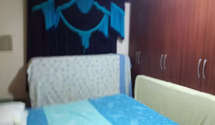 Casa térrea em Santo André, Vila Guaraciaba, com 2 dormitórios, garagem para 2 carros, edícula no fundo com 2 cômodos