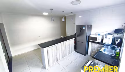Casa com 2 quartos à venda na Vila Rezende, Piracicaba  por R$ 410.000