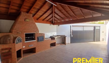 Casa à venda em Piracicaba-SP, 3 quartos, 1 suíte, no bairro Campestre - Imperdível oportunidade de negócio!