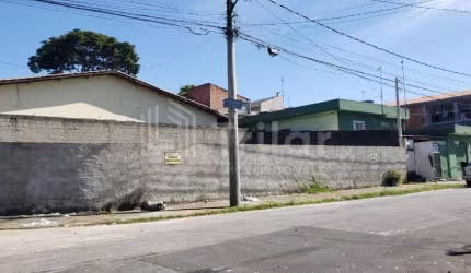 Terreno a venda no Campos de São José