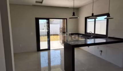 Casa em condomínio fechado com 3 quartos à venda no Residencial Colinas, Caçapava , 180 m2 por R$ 990.000