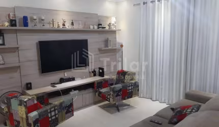 Casa toda reformada e planejada pertinho do Sesi com área gourmet e 3 dormitórios com 1 suíte e 3 vagas garagem