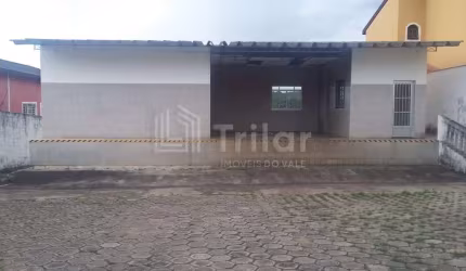 Excelente galpão para venda  com 1000 metros de terreno e 150 de área construída.