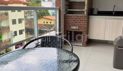 Excelente apartamento novo na Praia das Toninhas