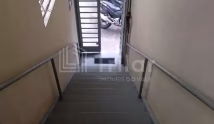 Sala Comercial no Jardim Satélite: Venda ou Locação, 1 sala, 1 banheiro, 30m² em São José dos Campos-SP!