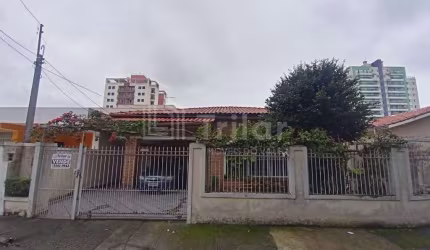 Casa térrea na Vila Betânia - Excelente para comércio!