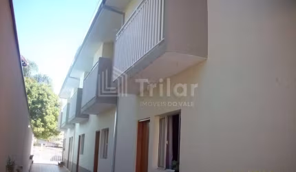 Lindo sobrado em condomínio Fechado - Vila Iracema SJC