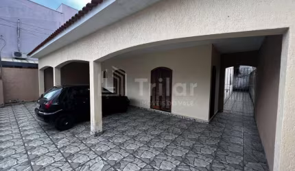 Casa com 4 quartos à venda no Eugênio de Mello, São José dos Campos  por R$ 450.000