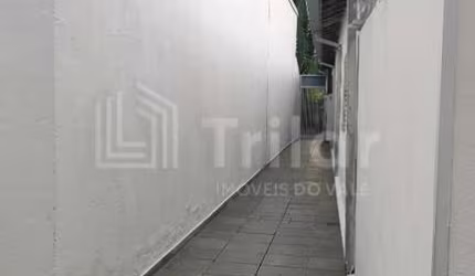 OPORTUNIDADE - LOCAÇÃO 4 SALAS PARA PEQUENO NEGÓCIO COM ESPAÇO COBERTO, PARA PRODUÇÃO E/OU ESTOCAGEM.