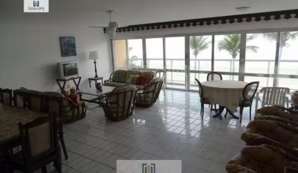 Apartamento com sacada vista para o mar na praia da Pitangueiras- Guarujá/SP.