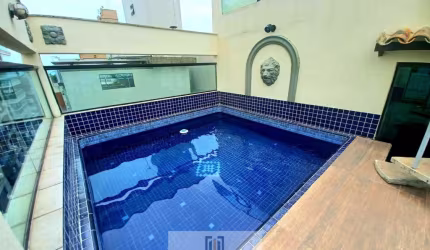 Apartamento cobertura duplex, 4 dormitórios sendo 1 suíte, piscina e churrasqueira, lado praia na Enseada-Guarujá/SP.