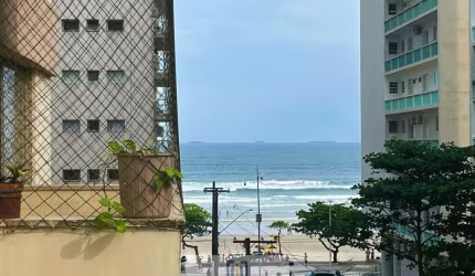 Apartamento alto padrão, sacada vista parcial mar, 4 dormitórios sendo 2 suítes, Pitangueiras-Guarujá/SP.