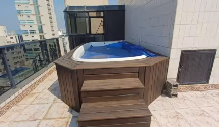COBERTURA DUPLEX,4 dormitórios, terraço com piscina e churrasqueira ,lado praia da ENSEADA-Guarujá/SP.