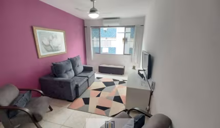 Apartamento padrão com 2 dormitórios sendo 1 suíte, à menos de 300 metros do mar, no lado praia da ENSEADA-Guarujá/SP