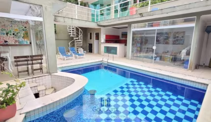 Casa DUPLEX alto padrão, 4 dormitórios sendo 1 suíte, lazer com Piscina e Churrasqueira, na praia do Pernambuco - Guarujá/SP