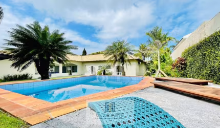 Casa alto padrão no Condomínio ACAPULCO com área de lazer, na praia do Pernambuco - Guarujá/SP