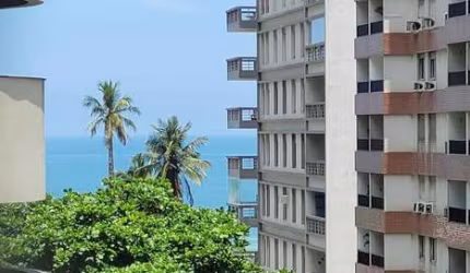 Apartamento alto padrão com 4 dormitórios sendo 1 suíte em praia de Pitangueiras-Guarujá/SP.