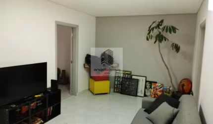 Casa 150m², 02 Dormitórios.