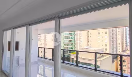 Apto luxuoso com piscina, 4 suÍtes e 5 vagas , Meia Praia, Itapema - SC
