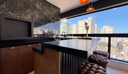 Apartamento com 4 suÍtes, Meia Praia, Itapema - SC