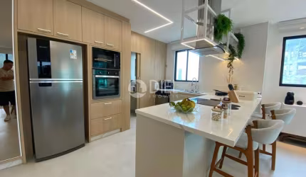 Apartamento mobiliado com 3 suÍtes e 2 vagas, Pereque, Porto Belo - SC