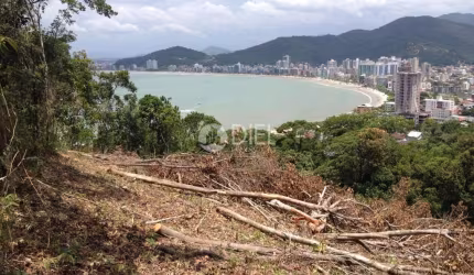 Um belo terreno no jardim do porto em itapema!, Canto da Praia, Itapema - SC