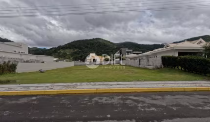 Um Ótimo terreno em um belo condomÍnio fechado!, Casa Branca, Itapema - SC