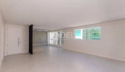 Apartamento com 4 suÍtes, Meia Praia, Itapema - SC