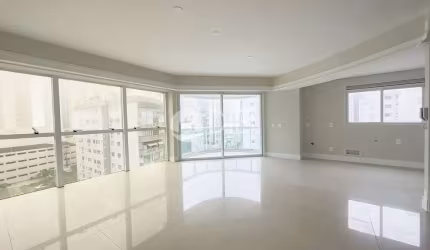 O seu apto a poucas quadras do mar, vamos conversa, Centro, Balneário Camboriú - SC