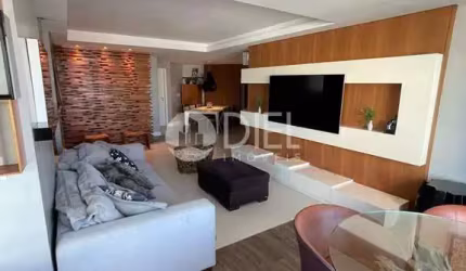 Apartamento com 3 suÍtes amplas e 2 belas vagas!, Centro, Balneário Camboriú - SC