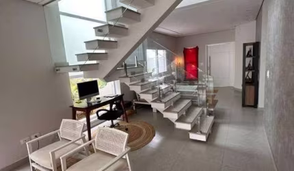Casa de Condomínio com 4 Quartos e 6 banheiros à Venda, 263 m²