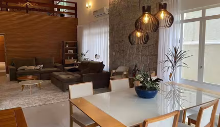 Oportunidade de casa à venda no condomínio Esplanada do Sol Reformada
