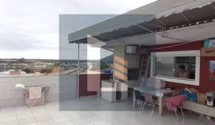 Oportunidade de Cobertura com vista livre para o mar