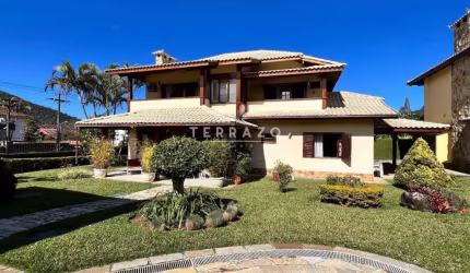 Casa em Condomínio à venda, 4 quartos, 4 suítes, 2 vagas, Alto - Teresópolis/RJ