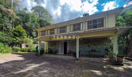 Casa à venda, 7 quartos, 3 suítes, 10 vagas, Cascata dos Amores - Teresópolis/RJ