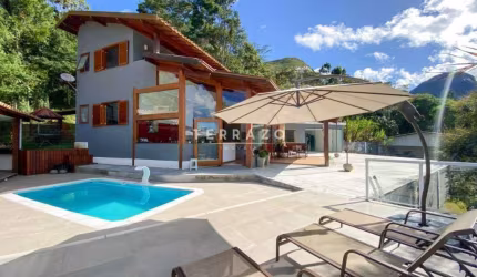 Casa à venda, 4 quartos, 4 suítes, Parque do Imbui - Teresópolis/RJ